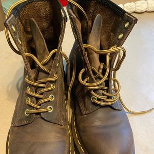 Dr Martens Crazy Horse 8 Eye